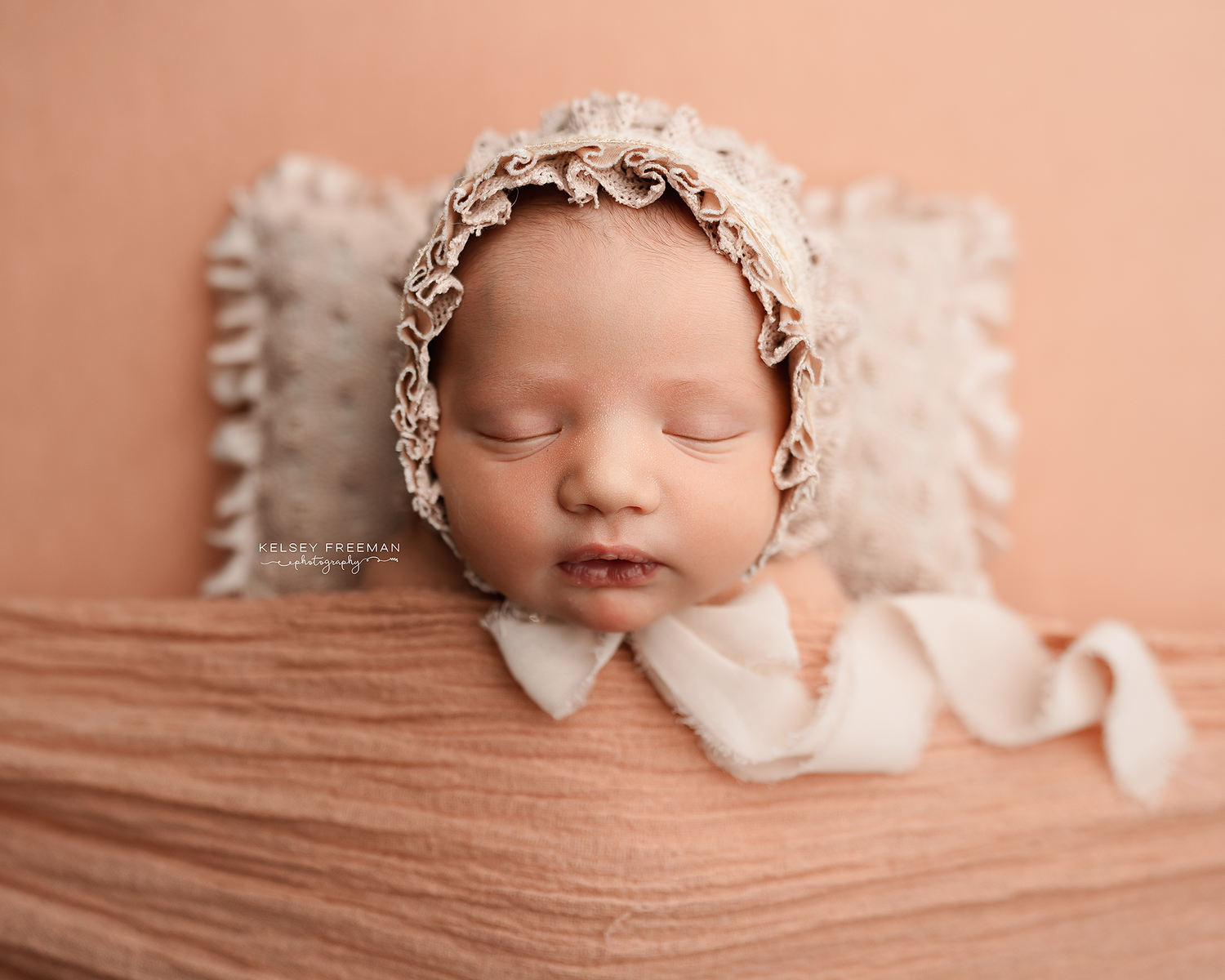 Newborn photography studio located in between Atlanta, Georgia and Birmingham, Alabama with full service photo studio.