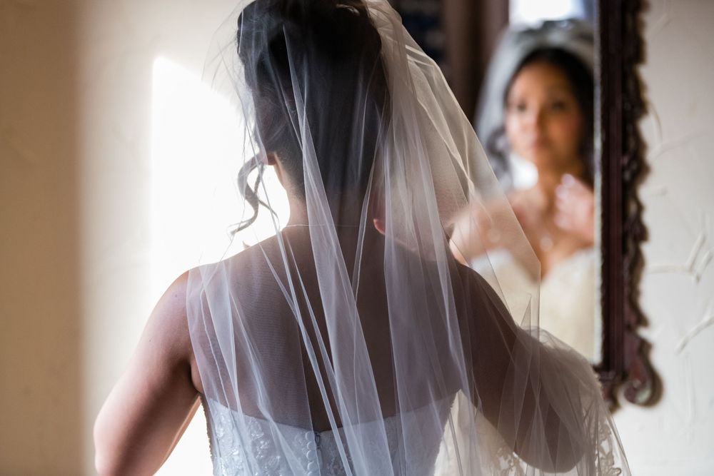 Newport RI leading wedding photographer, South county sought after wedding photography studio, candid wedding photographer