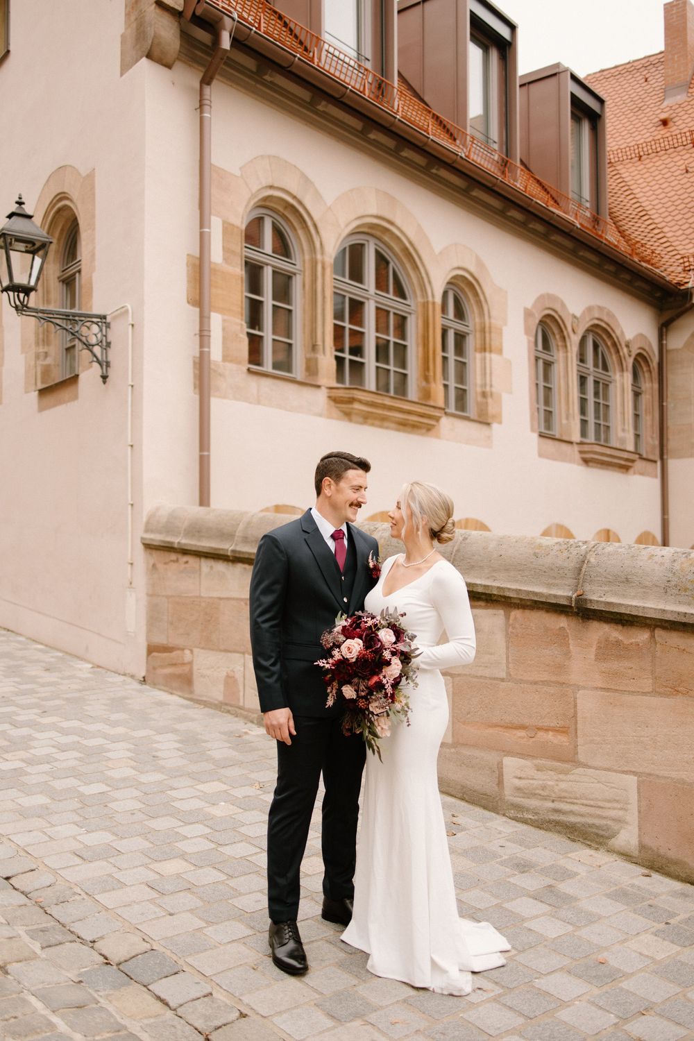 Nuremberg Wedding Photography - Nuremberg City Center Wedding - Wedding Photographer Nuremberg - Johanna Patton Photography