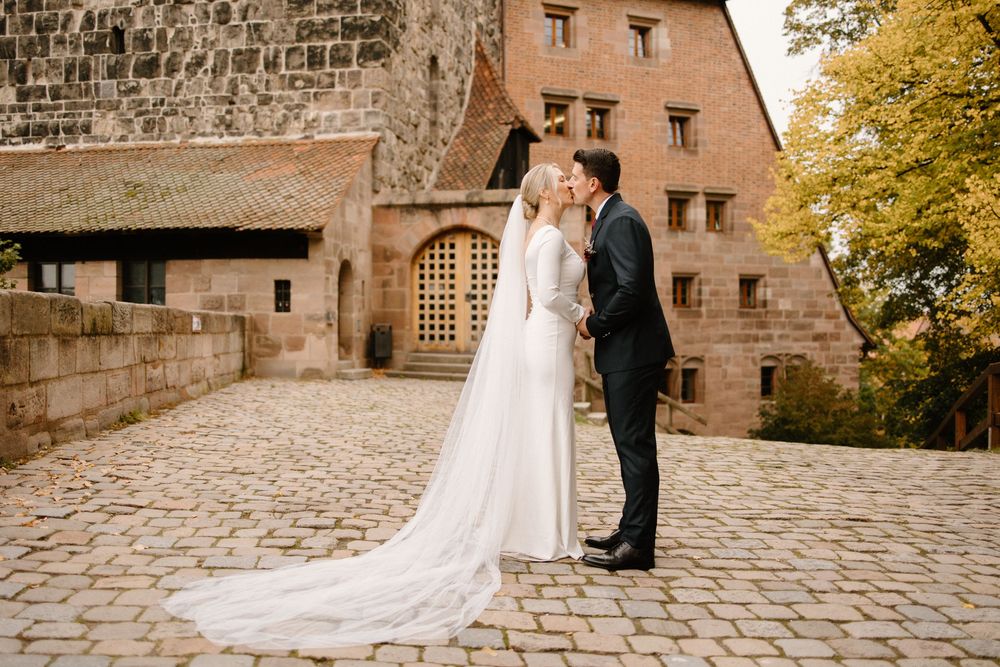 Nuremberg Wedding at the Imperial Castle - Nuremberg City Center Wedding - Wedding Photographer Nuremberg - Johanna Patton Photography