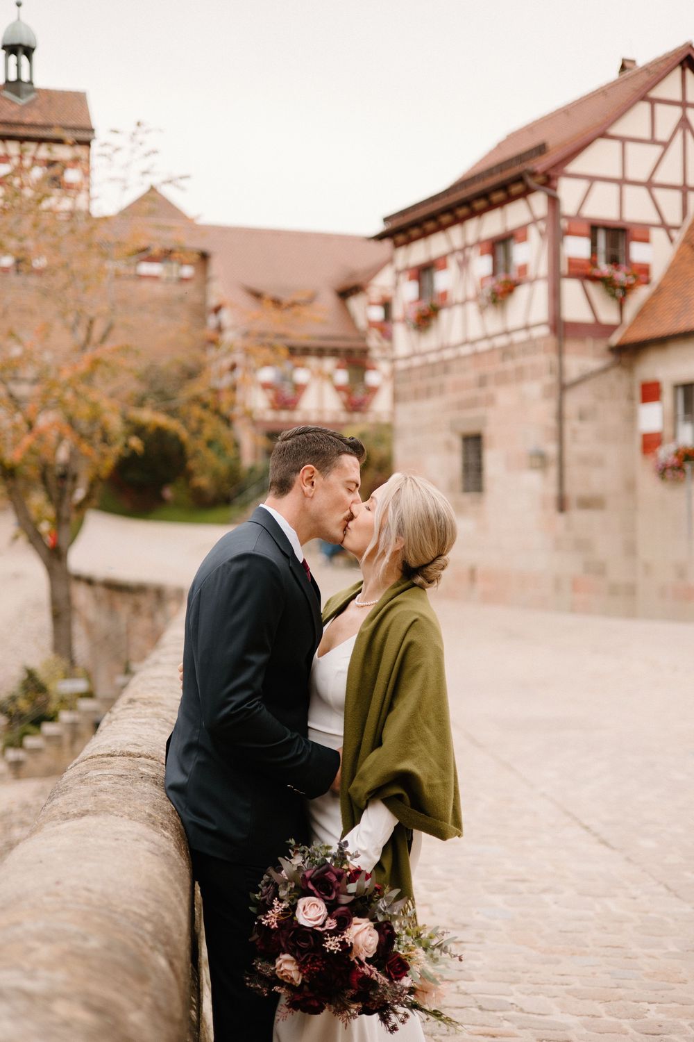 Nuremberg Wedding at the Imperial Castle - Nuremberg City Center Wedding - Wedding Photographer Nuremberg - Johanna Patton Photography