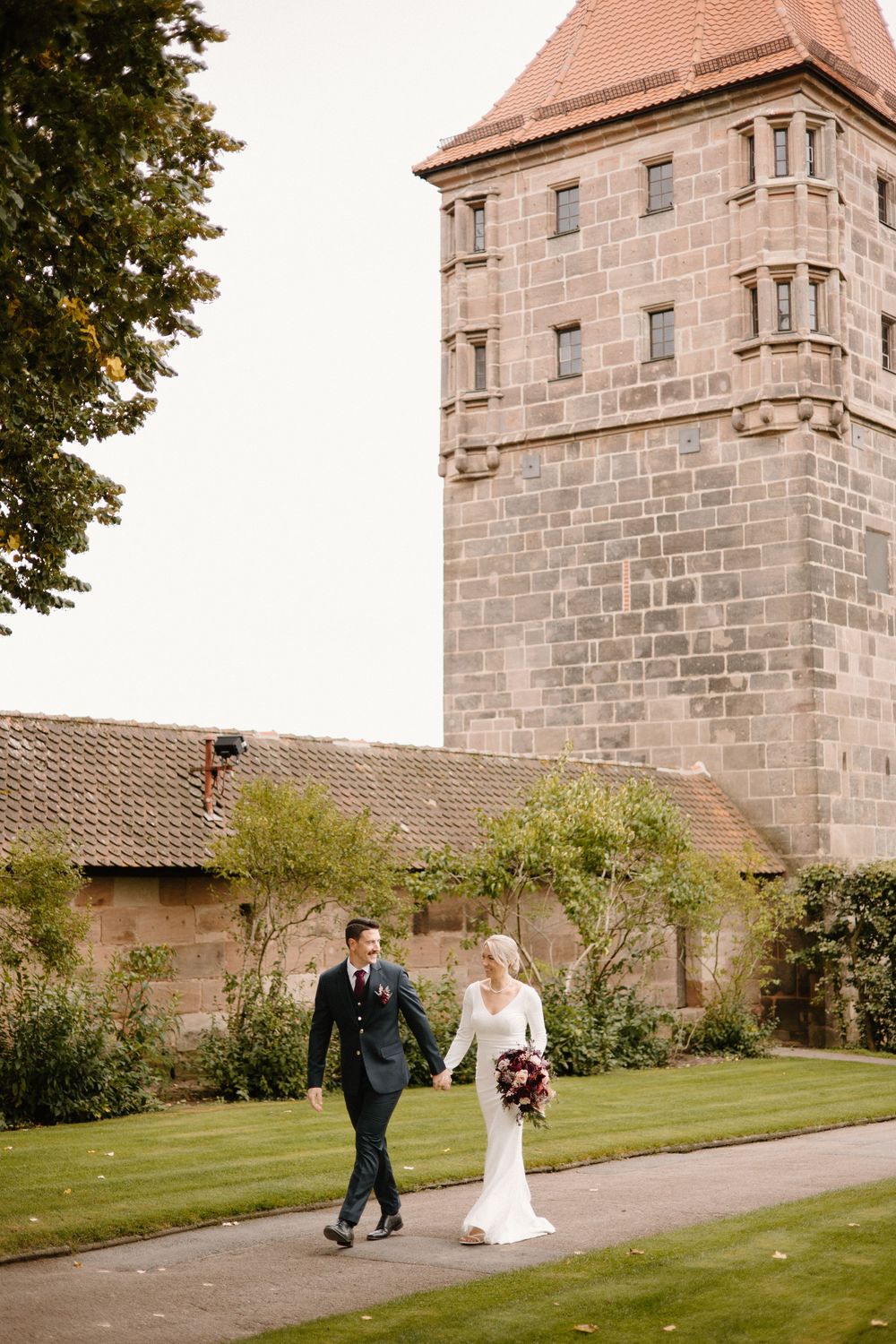 Nuremberg Wedding at the Imperial Castle - Nuremberg City Center Wedding - Wedding Photographer Nuremberg - Johanna Patton Photography