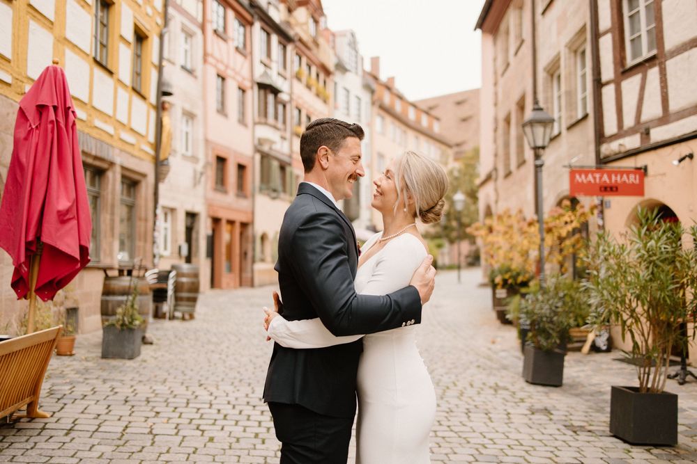Nuremberg Wedding Photography - Nuremberg City Center Wedding - Wedding Photographer Nuremberg - Johanna Patton Photography