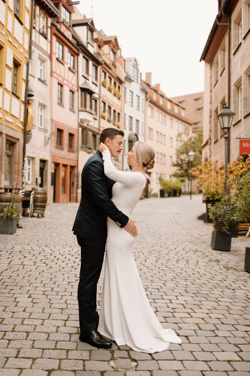 Nuremberg Wedding Photography - Nuremberg City Center Wedding - Wedding Photographer Nuremberg - Johanna Patton Photography