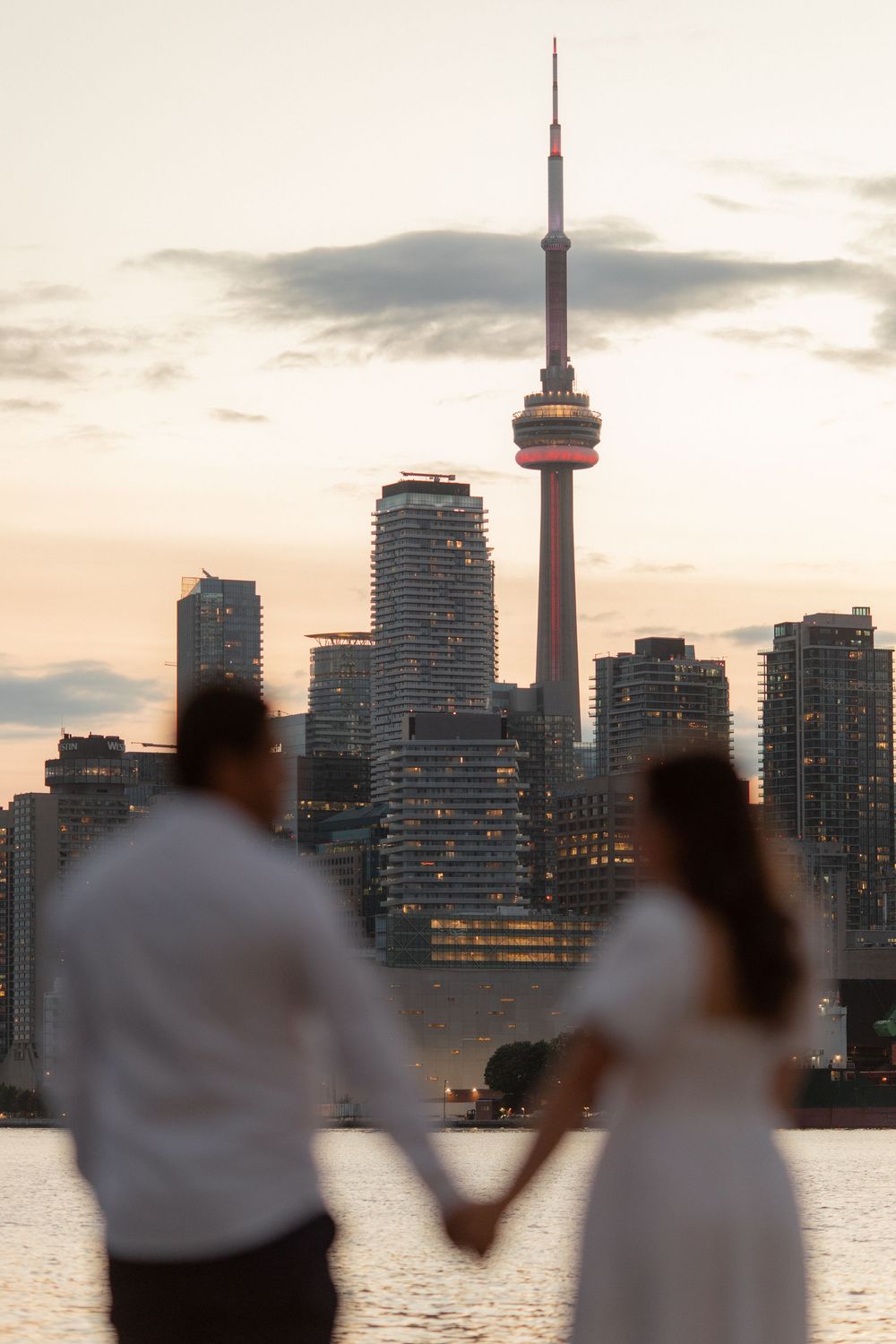 Down Town Toronto skyline Photoshoot, engagement Photographer