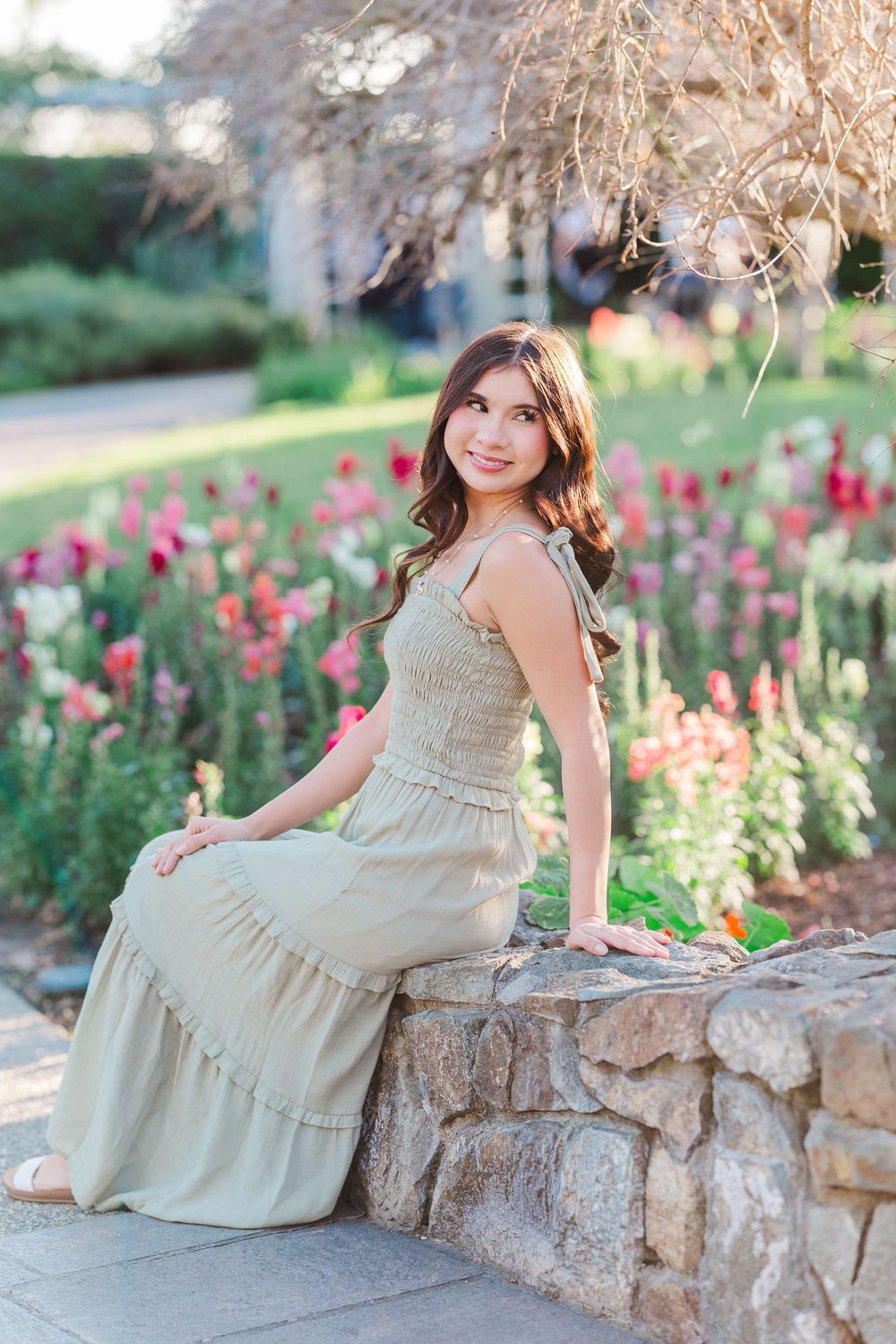 Simi Valley Senior Photographer offering outdoor high school senior portraits with natural light and timeless style.