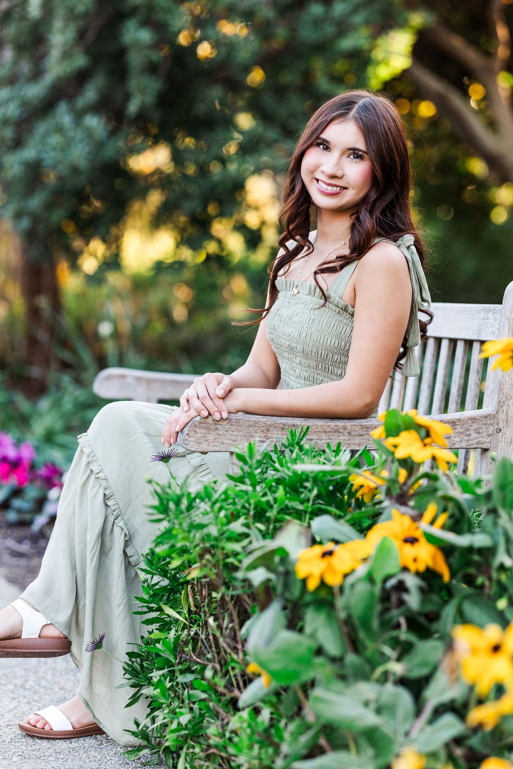 Simi Valley Senior Photographer offering outdoor high school senior portraits with natural light and timeless style.