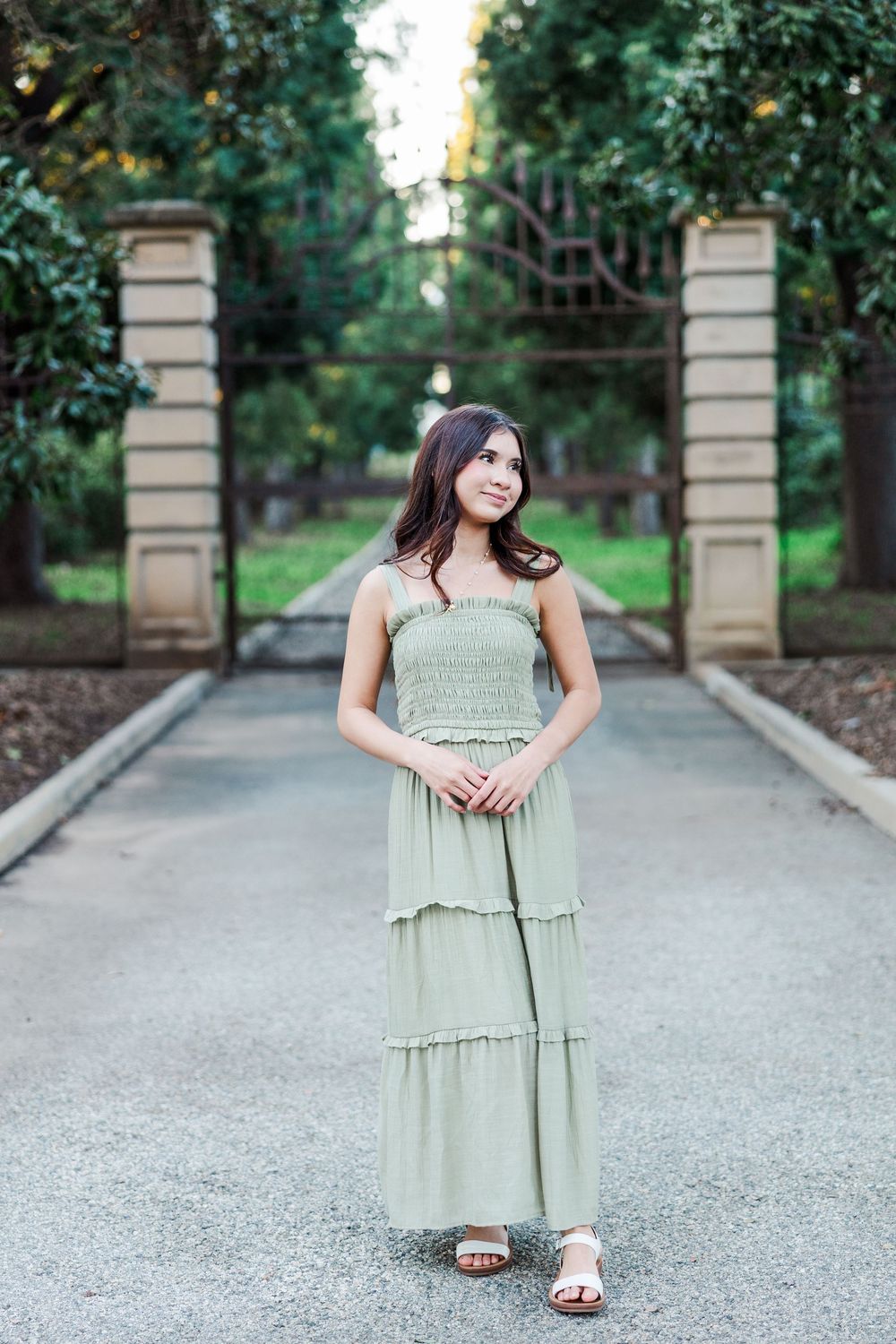 Simi Valley Senior Photographer offering outdoor high school senior portraits with natural light and timeless style.