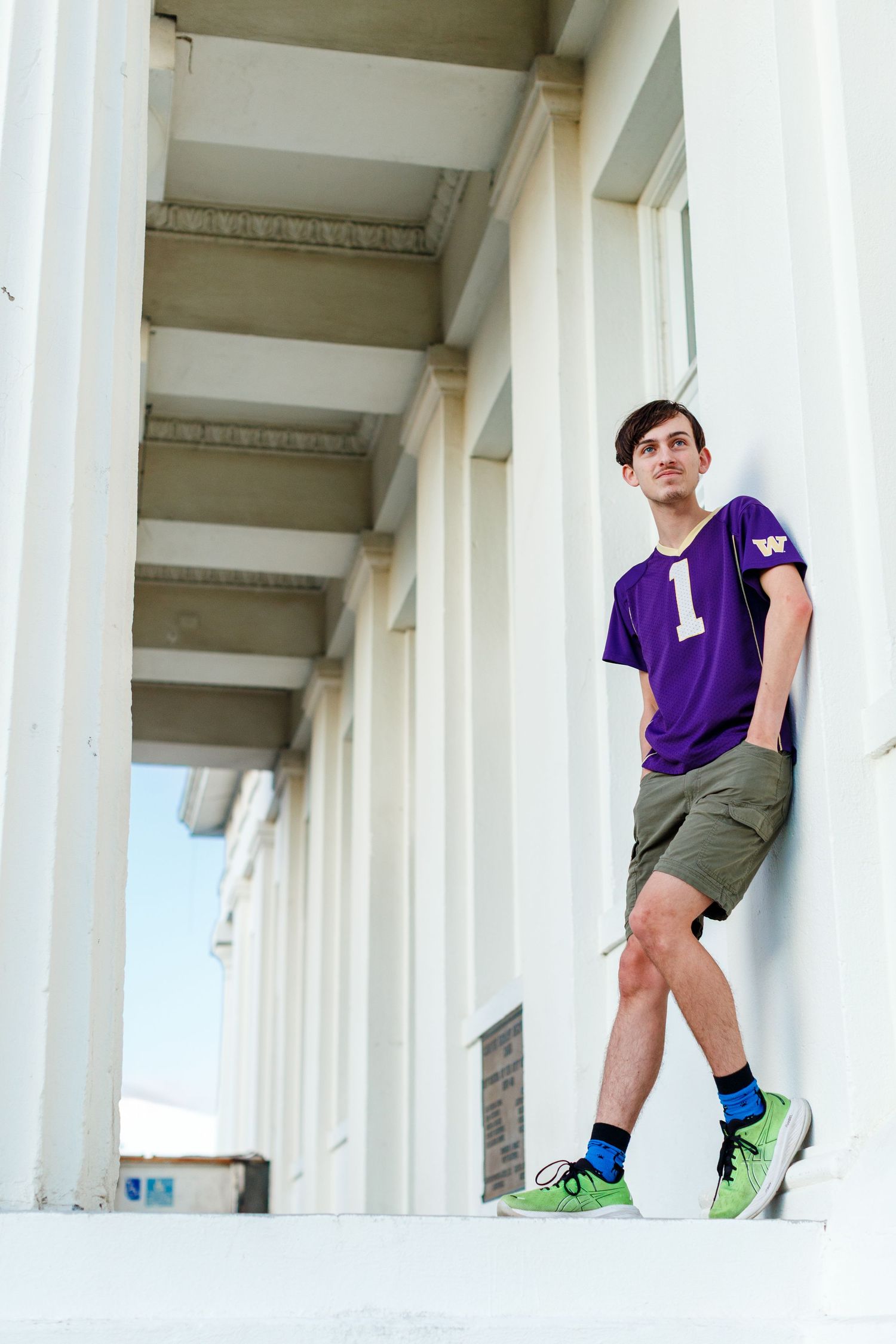 High school senior boy photo. Carnegie Art Museum. Oxnard, California.