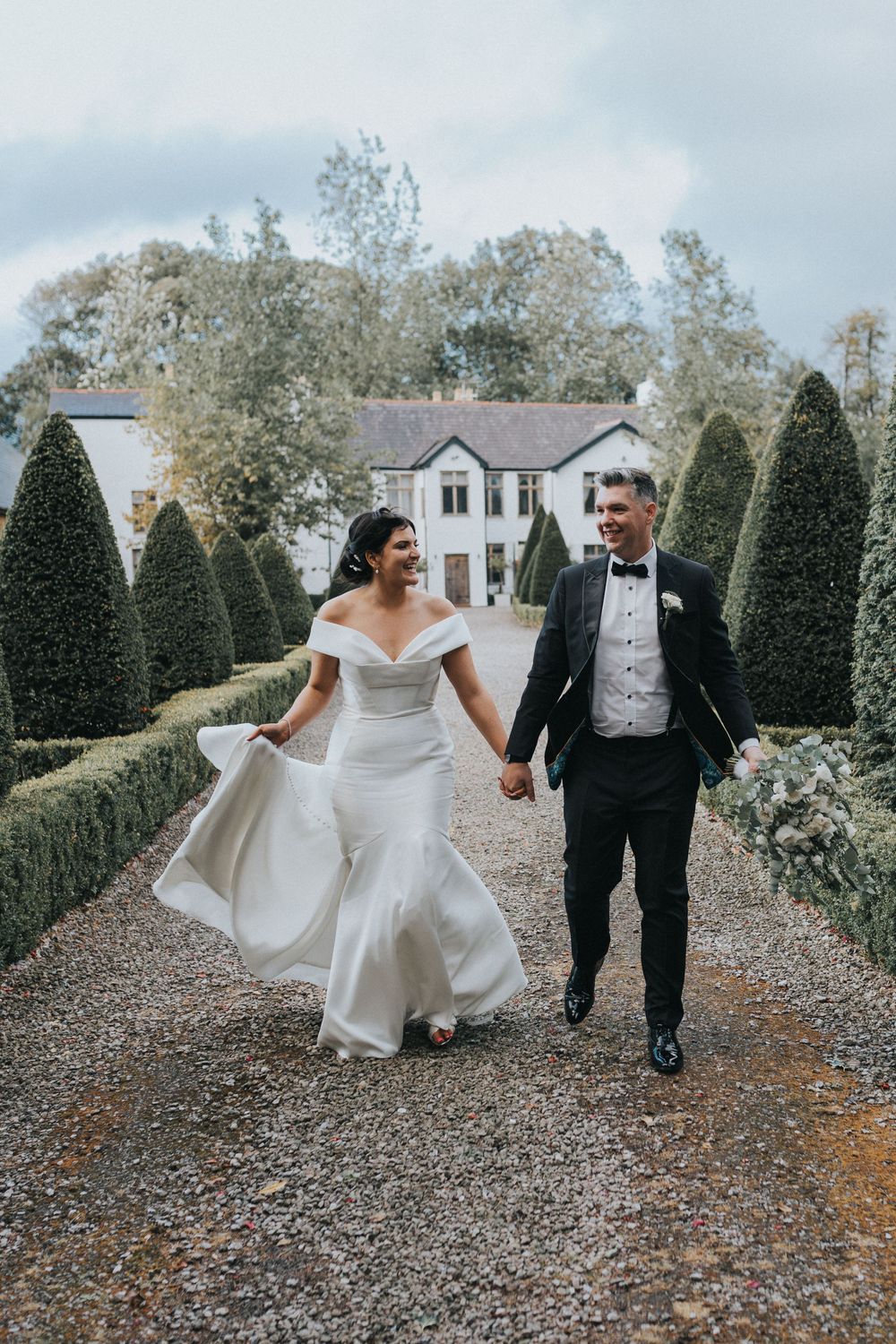 the river barn wedding photography bride groom