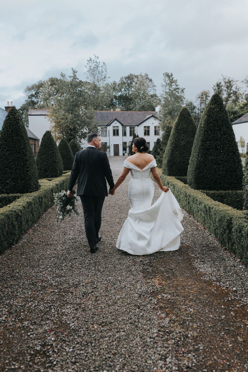 the river barn wedding photography bride groom