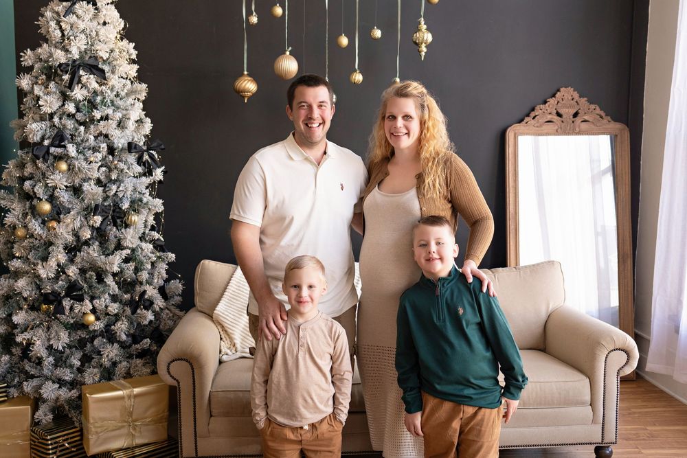 Holiday mini sessions with Kendall Kuss Photography Nashotah WI, lake country family photographer, Watertown WI photography studio