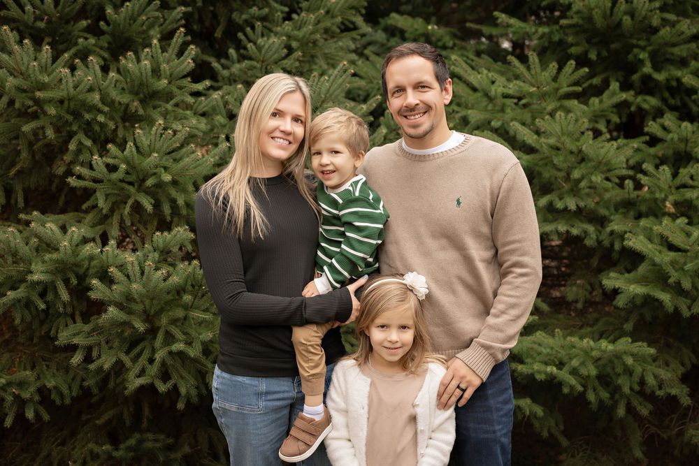 Holiday mini sessions with Kendall Kuss Photography Nashotah WI, lake country family photographer, Watertown WI photography studio