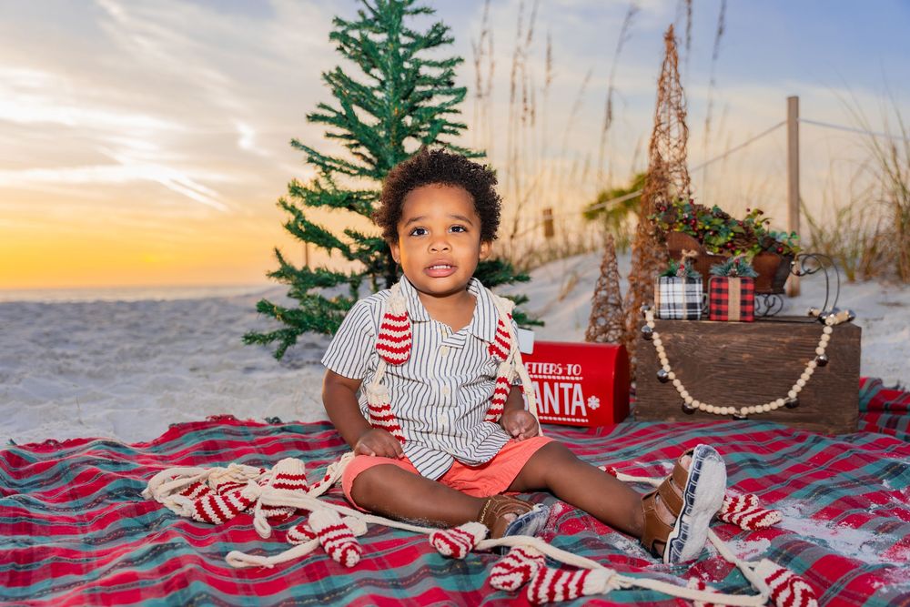 St Pete Beach-Family-kids-Holiday-sunset photo session with BE Jazy Photography-St Pete Beach Photographer