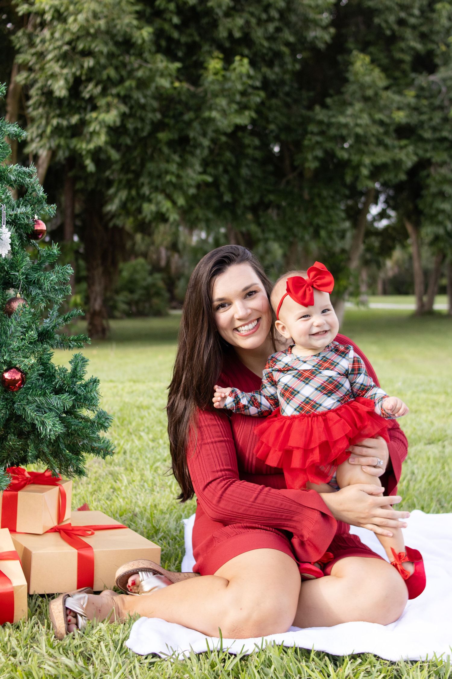 mom and daughter smiling christmas photo