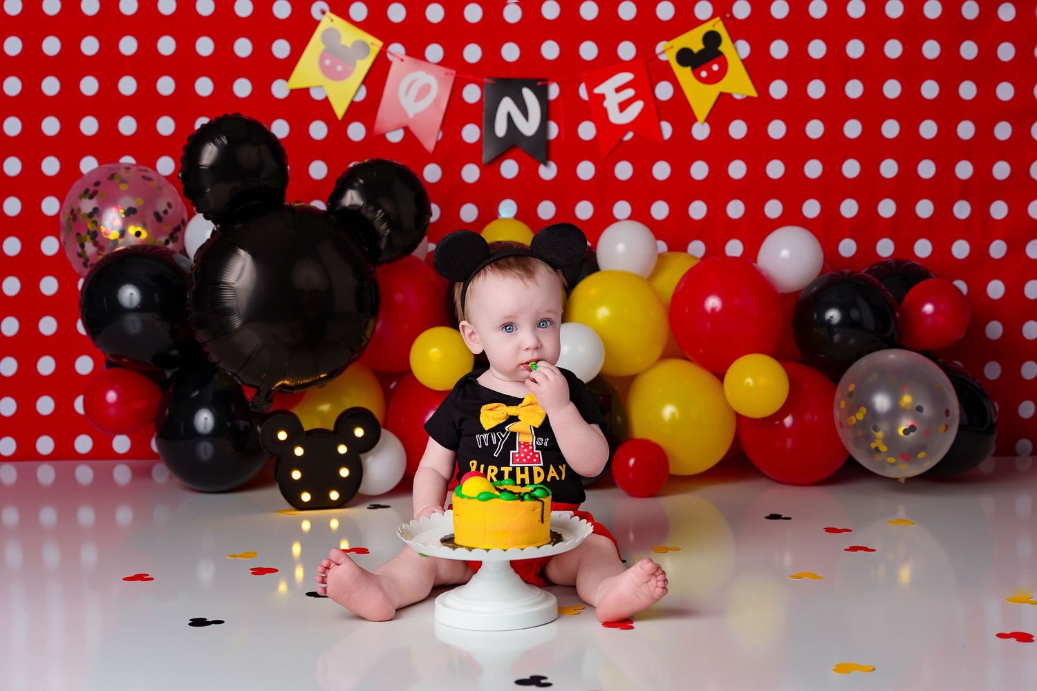 midland tx photographer photographers midland tx one year cake smash mickey mouse cake smash first birthday cake smash milestone photoshoot