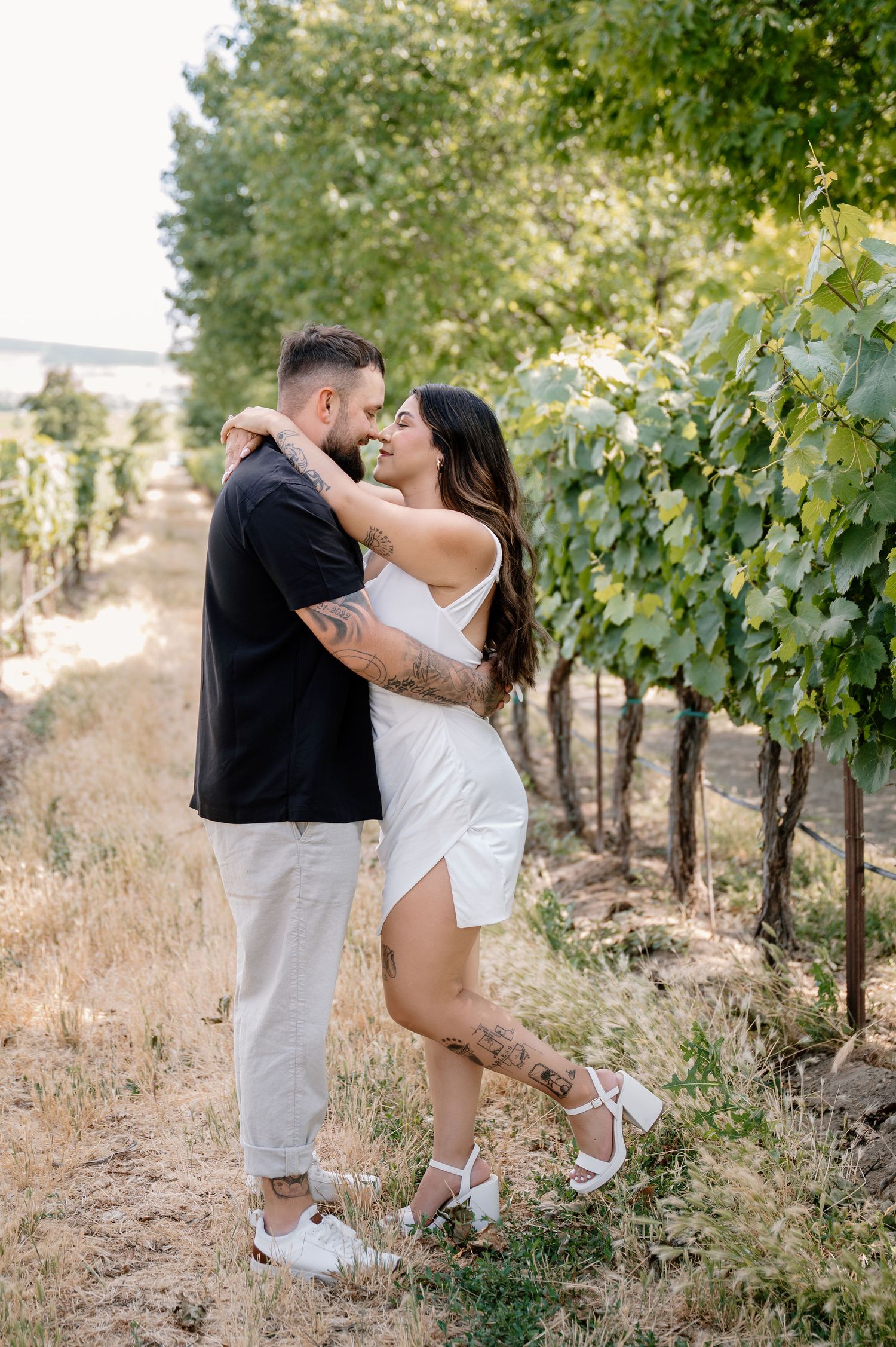 Vineyard engagement photos at Fidelitas Winery in Benton City, WA