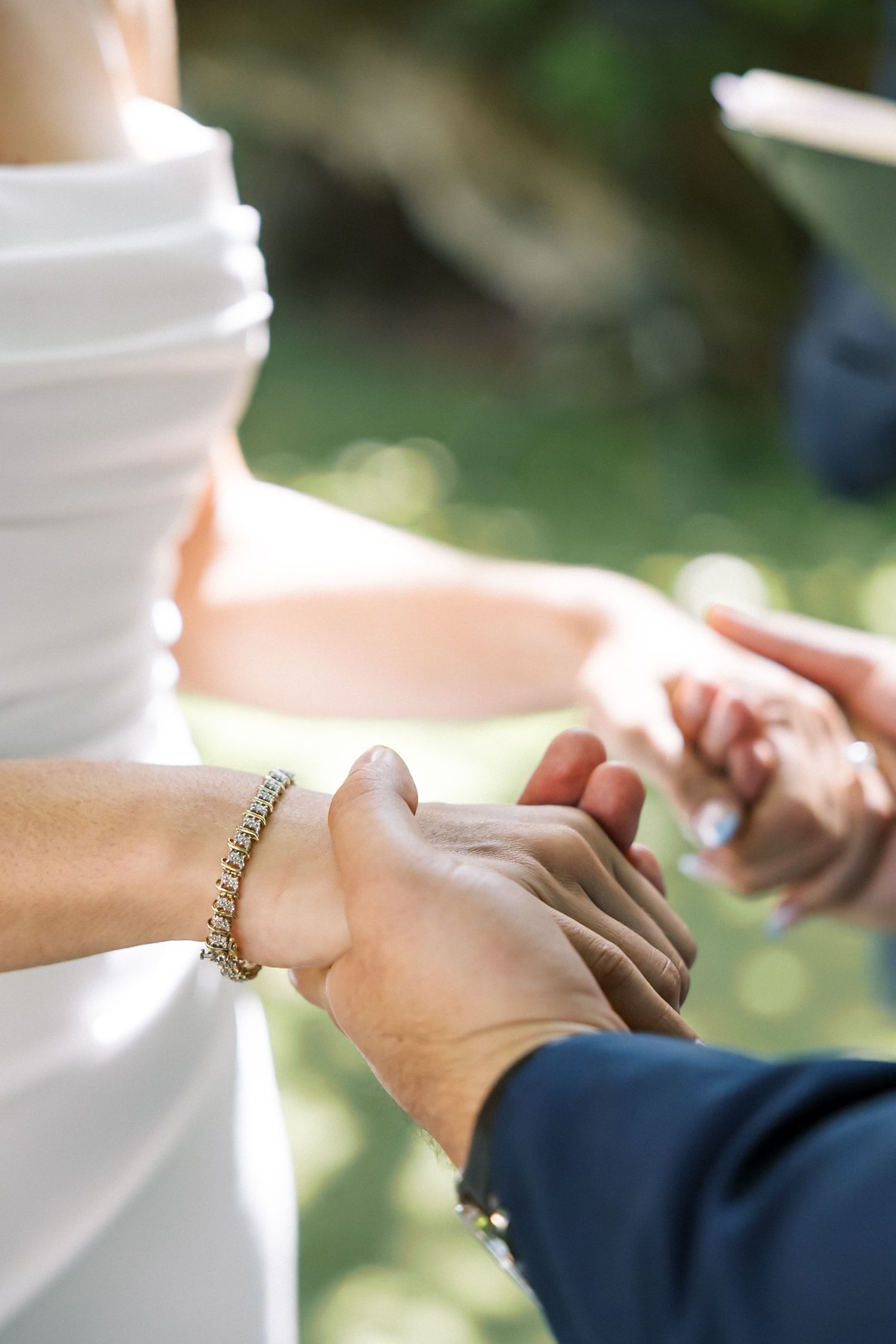 Emotional wedding ceremony at Quinta do Torneiro, Lisbon, captured by a Portugal wedding photographer