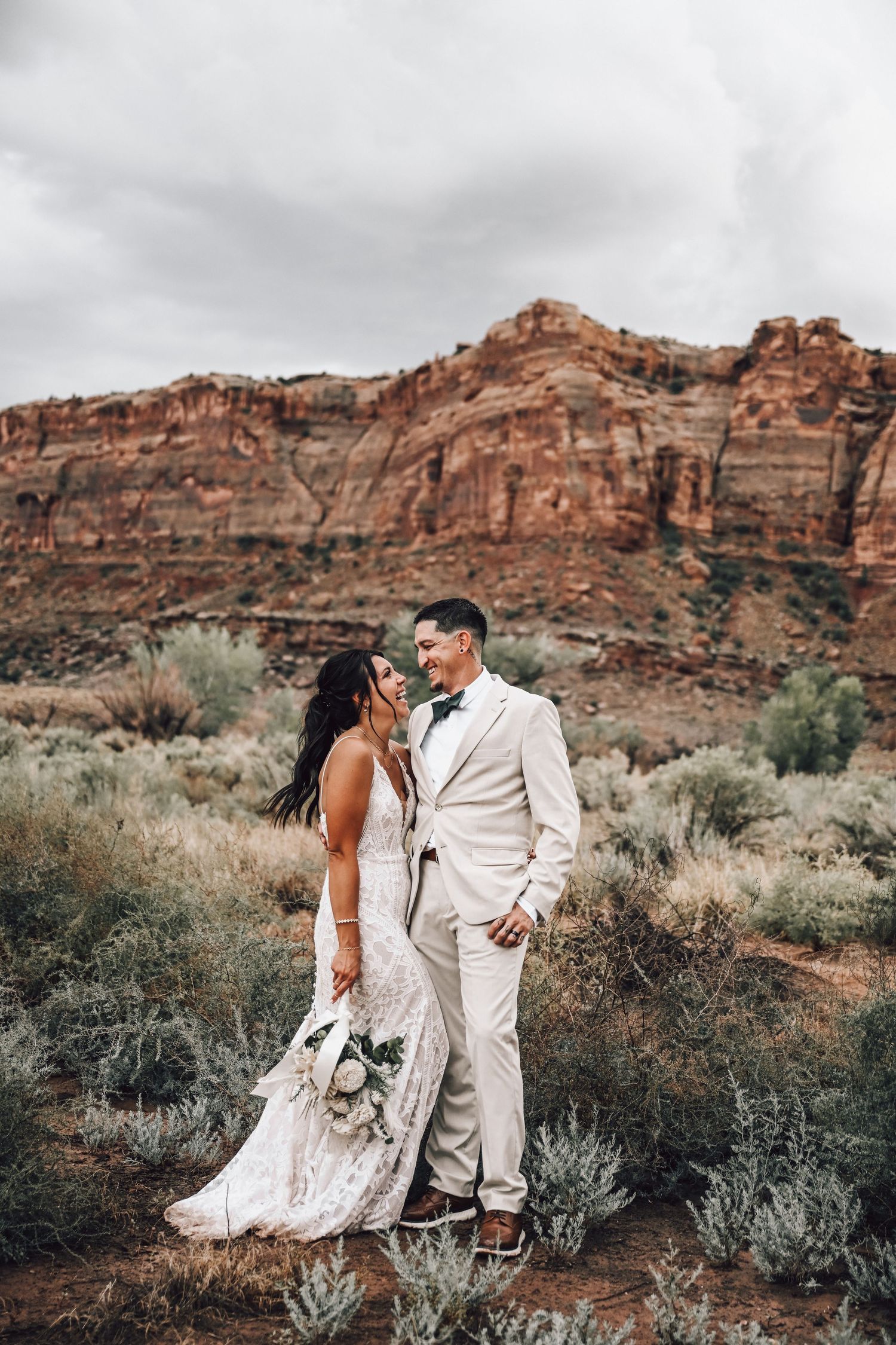 moab, destination wedding photographer, elopements, red earth venue, moab weddings, utah wedding photographer, texas weddings, colorado