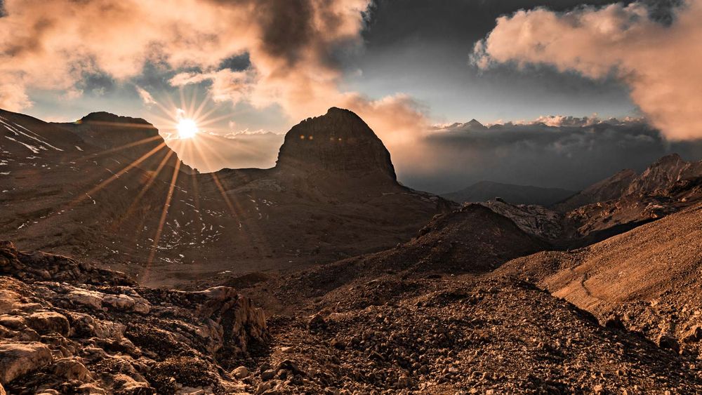 fotografie michal schneider foto photo photography italy italie dolomity dolomites black and white light světlo západ cesta cena