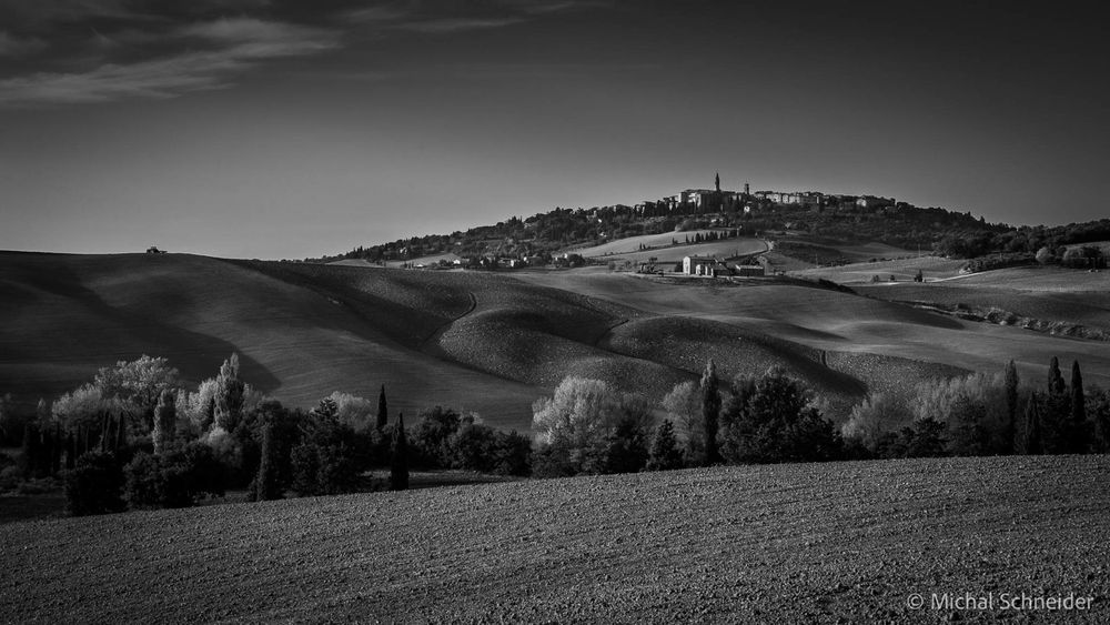fotografie michal schneider foto photo photography italy italie toskansko toskánsko tuscany black and white light světlo západ cesta cena