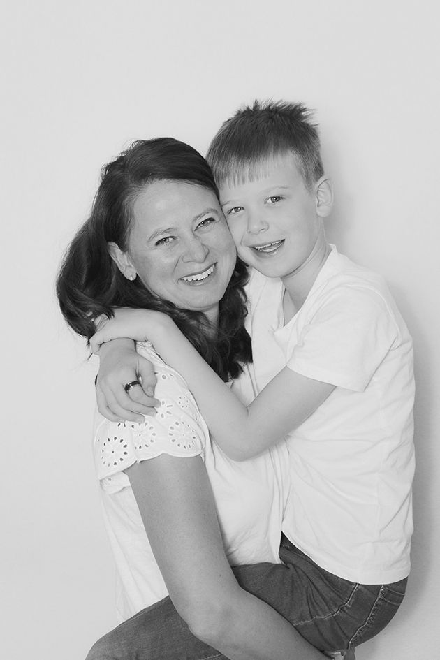 Weihnachtliches Kinderfoto – liebevolle Familienfotografie von Andrea Fotografie | klickundgluecksfotos.de