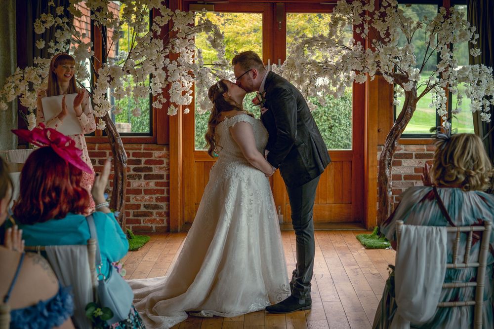 Wedding photographer - Kris the photographer - based in Bournemouth, Dorset