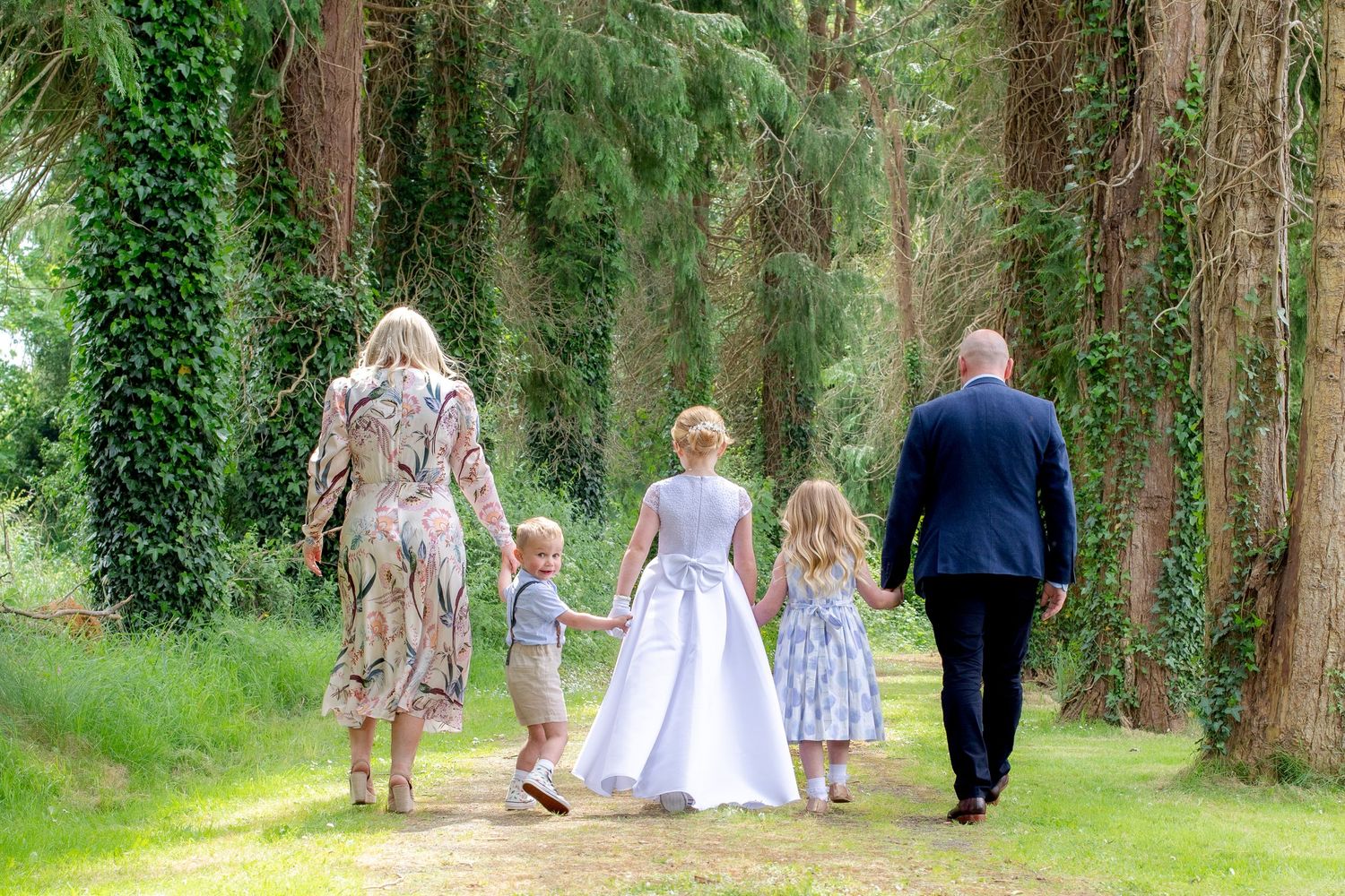 Family communion image