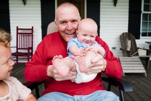 Memphis family photographer captures legacy moments with grandparents who want photos with their grandchildren.