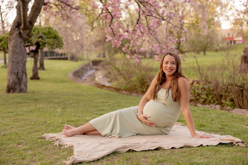 New Jersey Maternity Photographer - Cherry Blossom Photoshoot at Verona Park in Verona, NJ