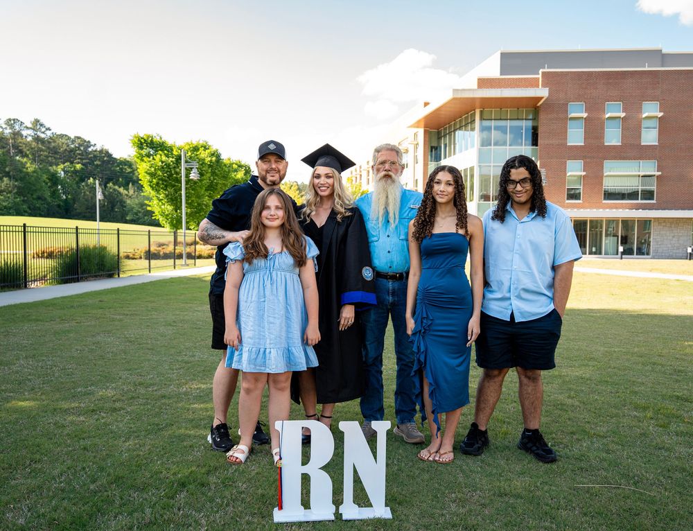 Cartersville Georgia Highlands College Campus. RN Graduate Portrait Session. Alumni. Nursing School Graduate.  Famaily Group Photo