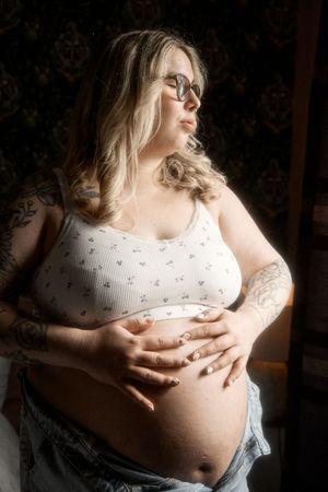 Maternity and Newborn photographer & videographer in Edinburgh, Glasgow and Fife