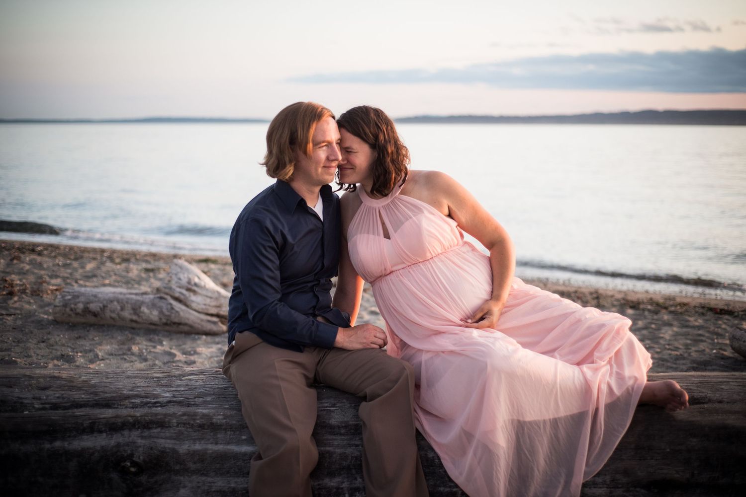 Maternity Photographer,  Pacific Northwest,  Washington Coast,  Seattle Wa,  Pudget Sound,
