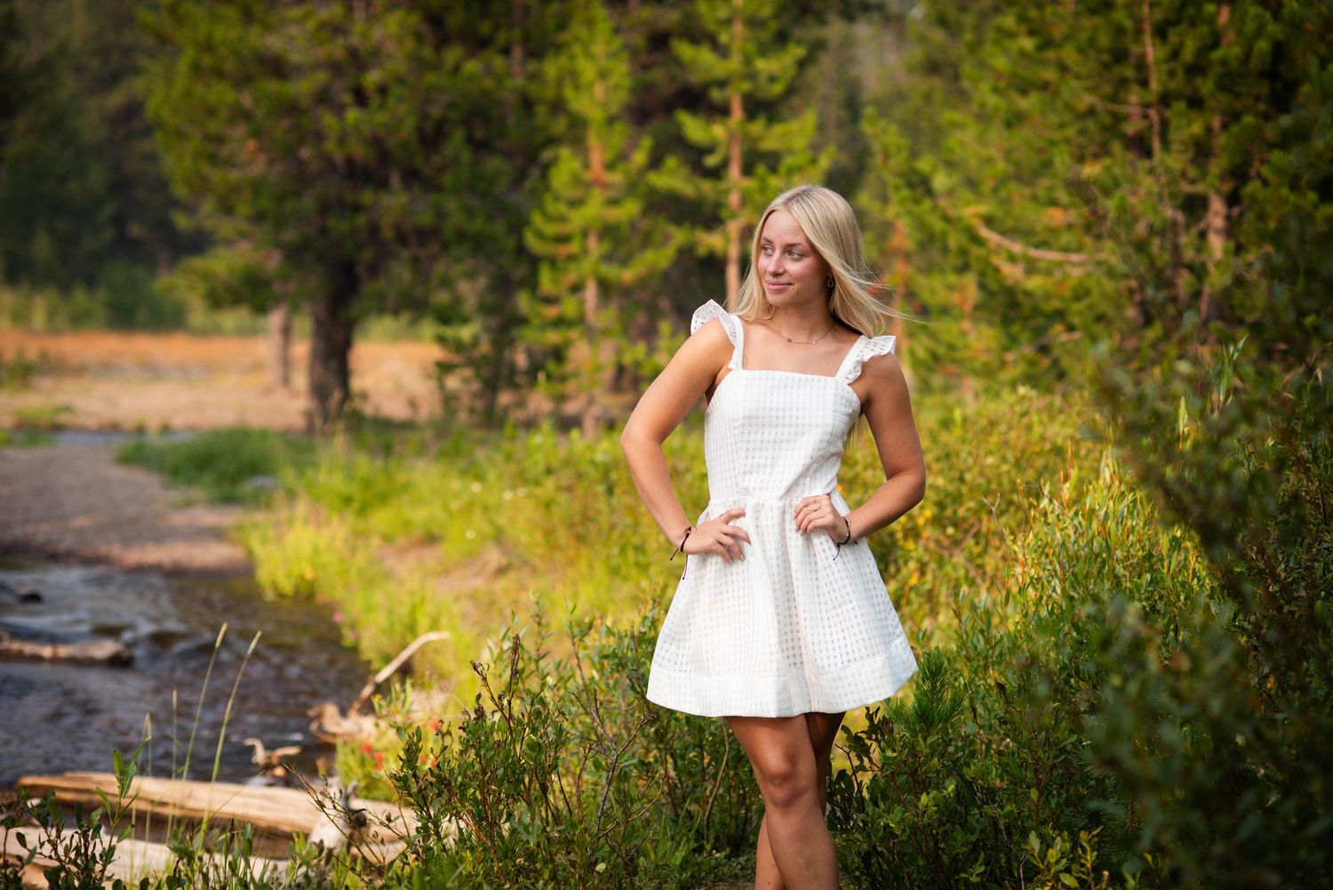 Senior Picture Photographer,  Bend Oregon,  Central Oregon,  Cascade Lakes,  Devils Lakes,  Sparks Lake. Pacific Northwest. Redmond Oregon,
