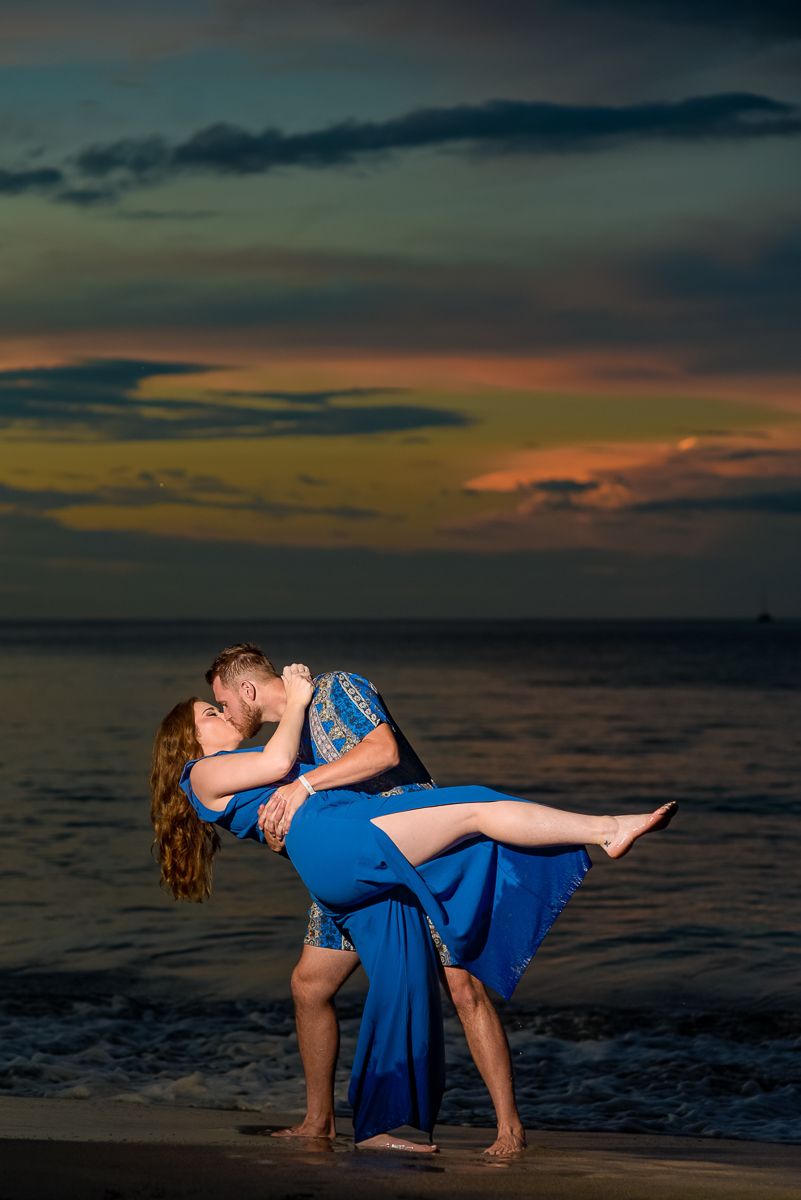 Sunset Couple session photo in Riu Palace, Costa Rica