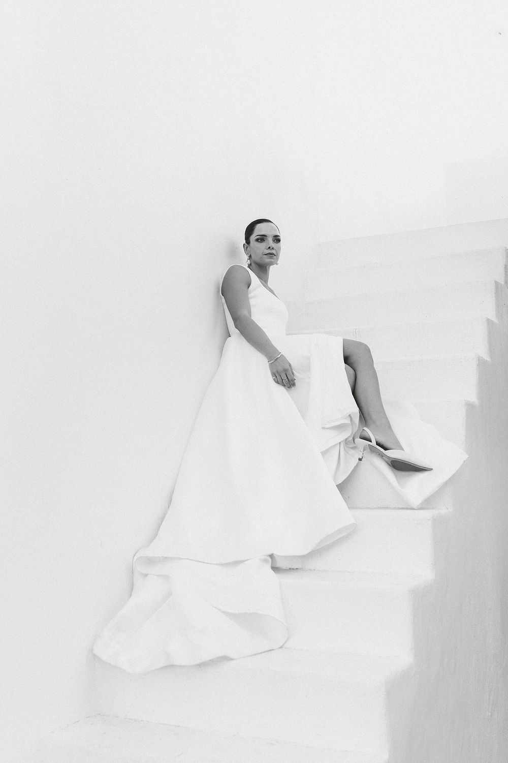 Editorial-inspired wedding celebration with modern and minimalist details