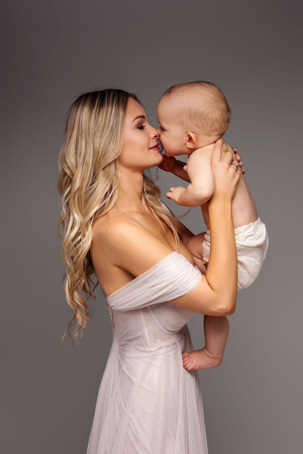 anya baba fotózás eger
családi fotós eger
mommy and me eger
stúdiós családi fotós eger
családi fotózás eger