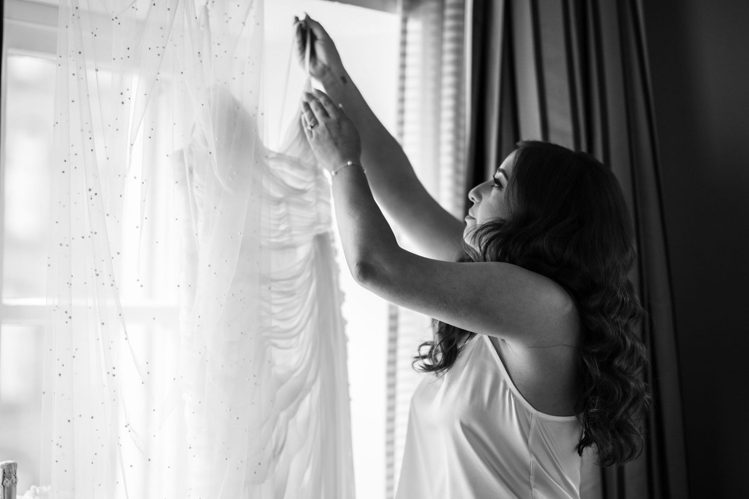 Kristi + EJ | Kimpton Hotel Monaco DC | © Carly Arnwine Photography | Modern Social Events | DJ Mattie Fresh | Le Chateau de Crystale Events