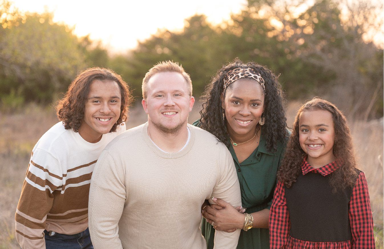Family of 4 winter evergreen field session by bartlesville family photographer kristi bray Photography