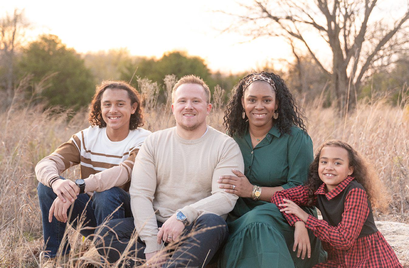 Family of 4 winter evergreen field session by bartlesville family photographer kristi bray Photography