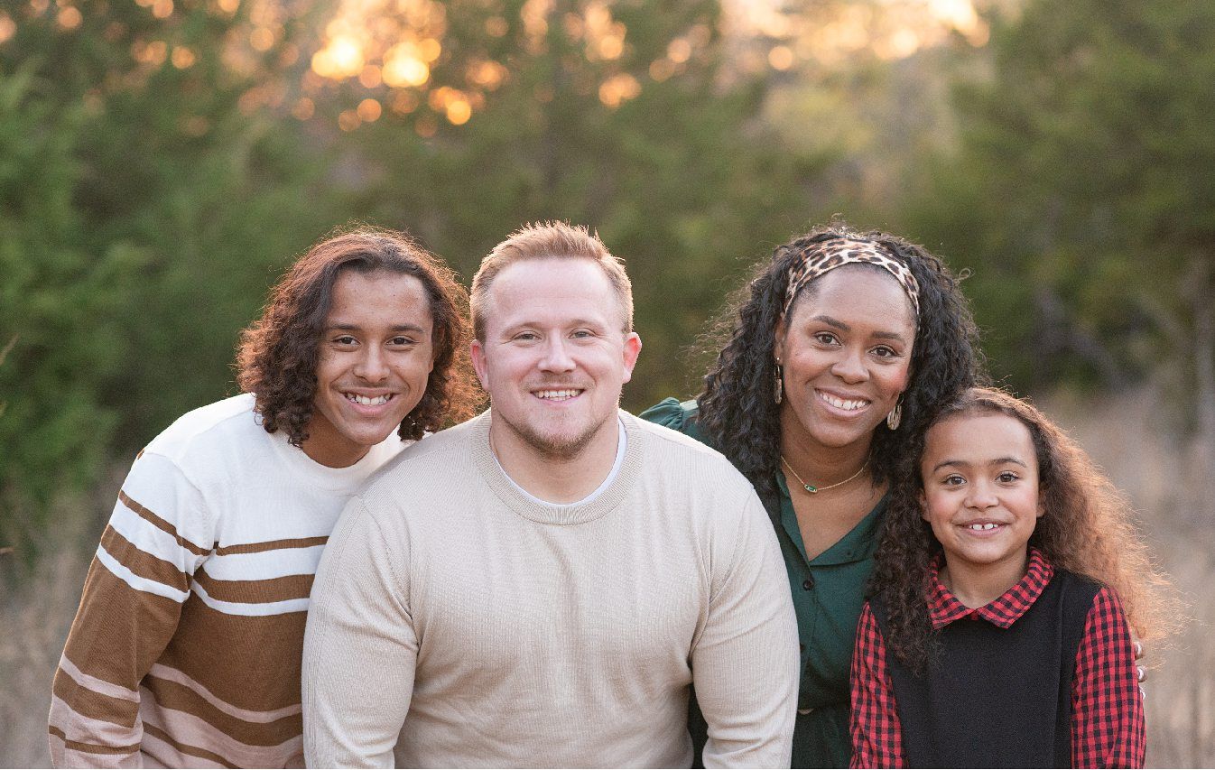 Family of 4 winter evergreen field session by bartlesville family photographer kristi bray Photography