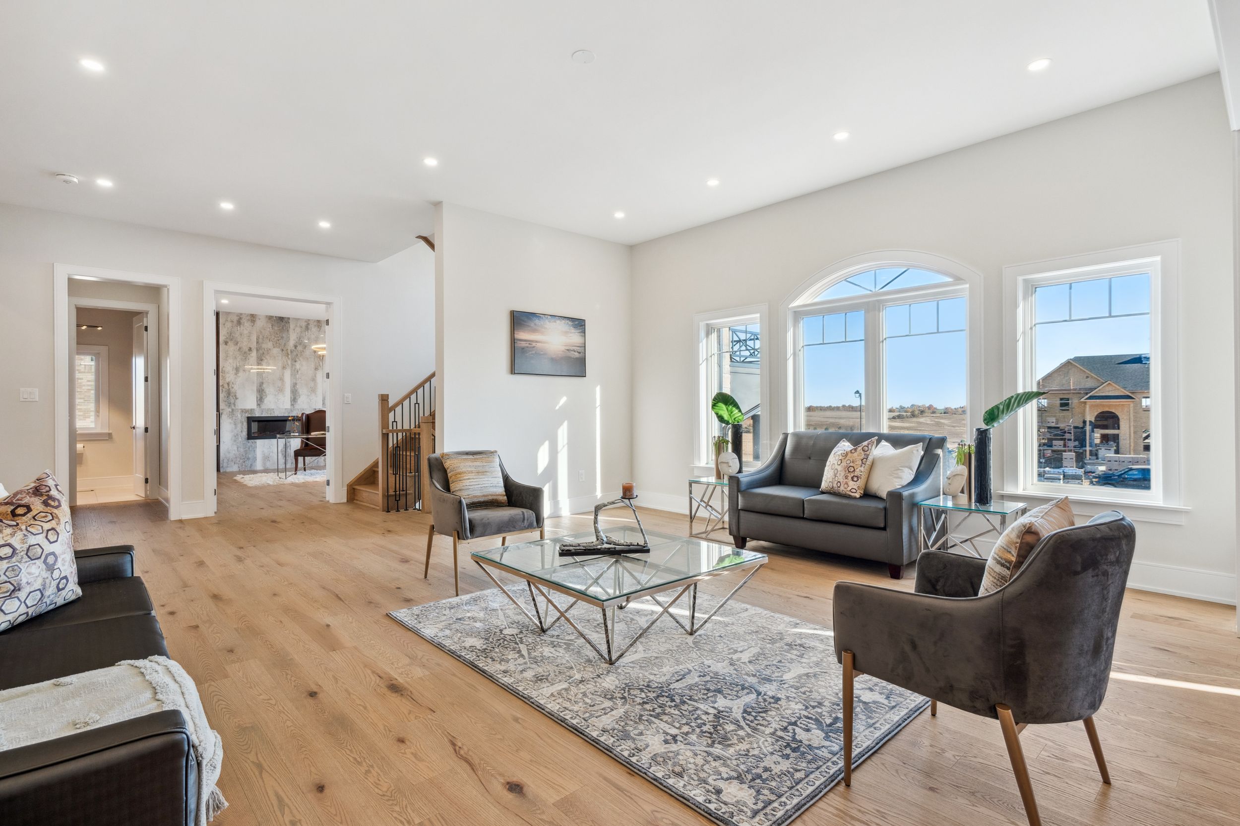 Discover top-tier Professional Photography, Videography, and iGuide 3D Tour services in Barrie, Ontario. Barrie Real Estate Photographer.