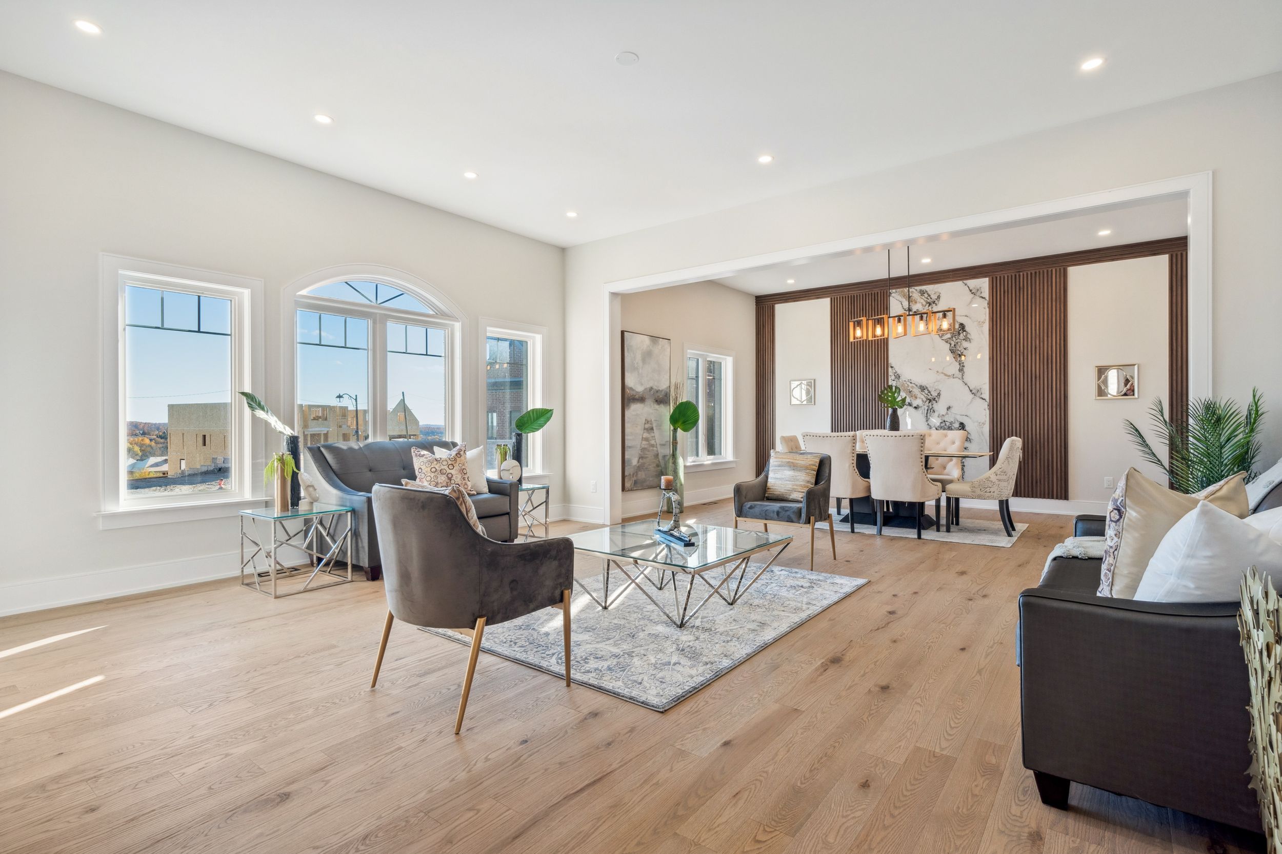 Discover top-tier Professional Photography, Videography, and iGuide 3D Tour services in Barrie, Ontario. Barrie Real Estate Photographer.