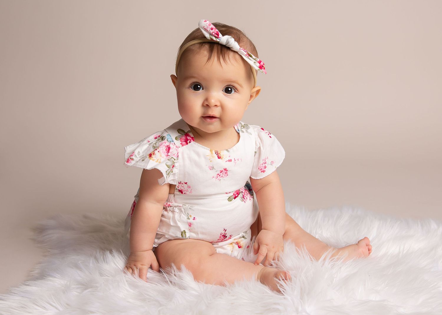 Sitting baby milestone photography