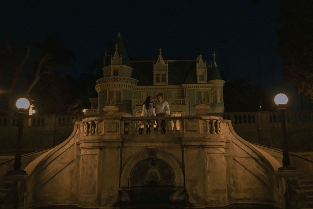 Kimberly Crest House and Gardens at night