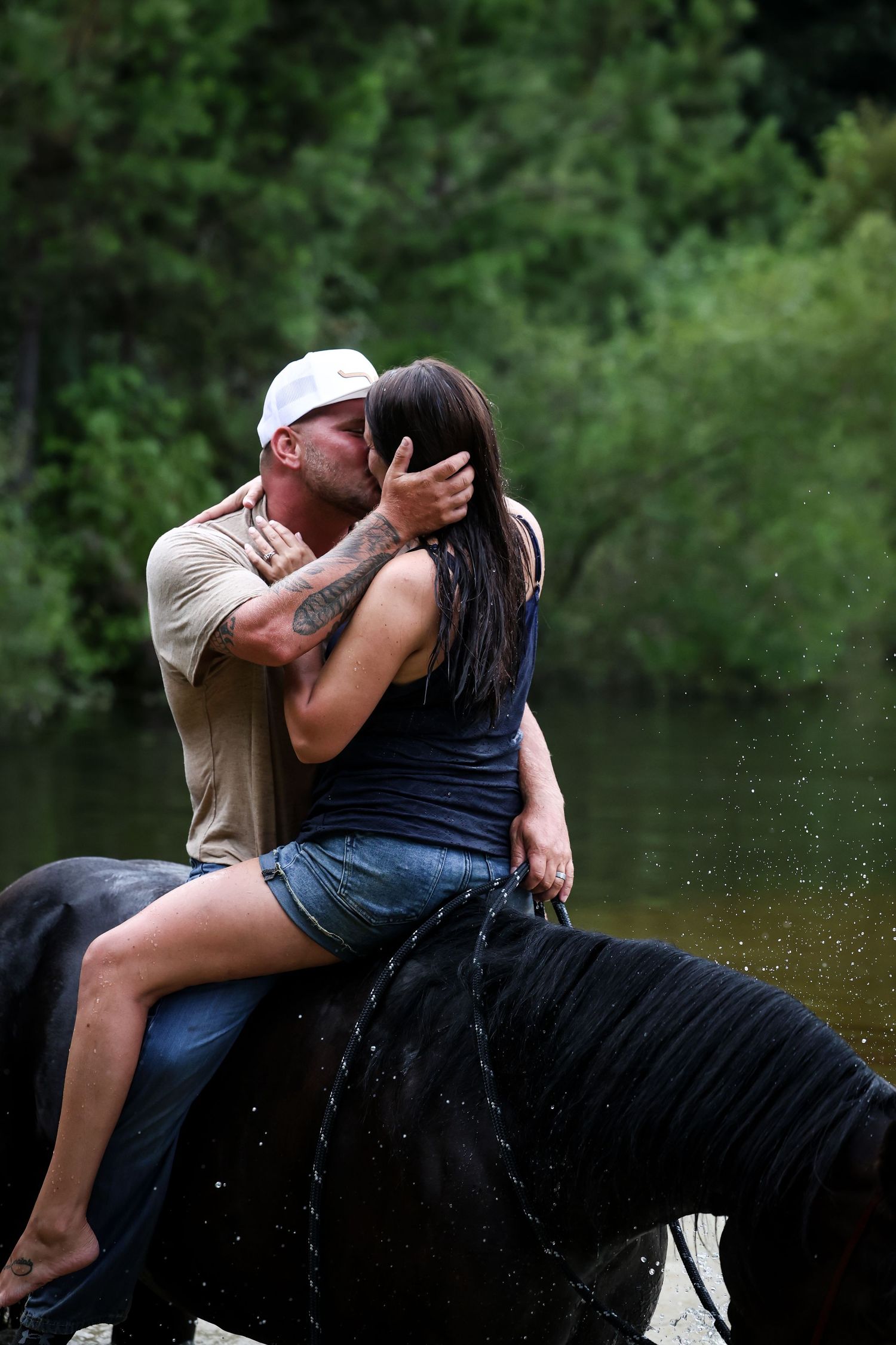 Date night and anniversary photos NC Photographer. Weddings. seniors. elopements