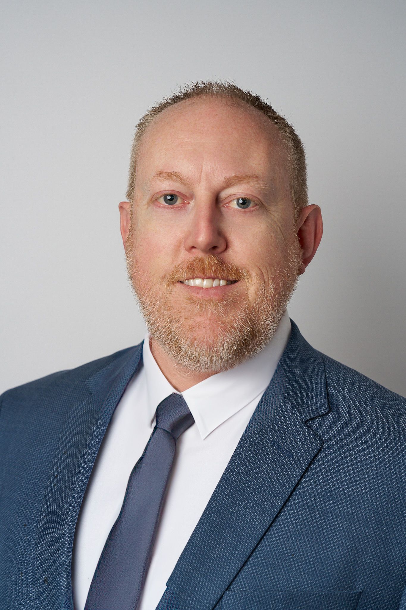 Corporate headshot of business professional in Dallas, Texas photographed by MB Video Productions