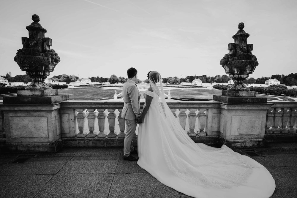 Hochzeitsfotograf Augsburg Günstiger Hochzeitsfotograf München Wedding Photographer Braut Bräutigam Nymphenburg