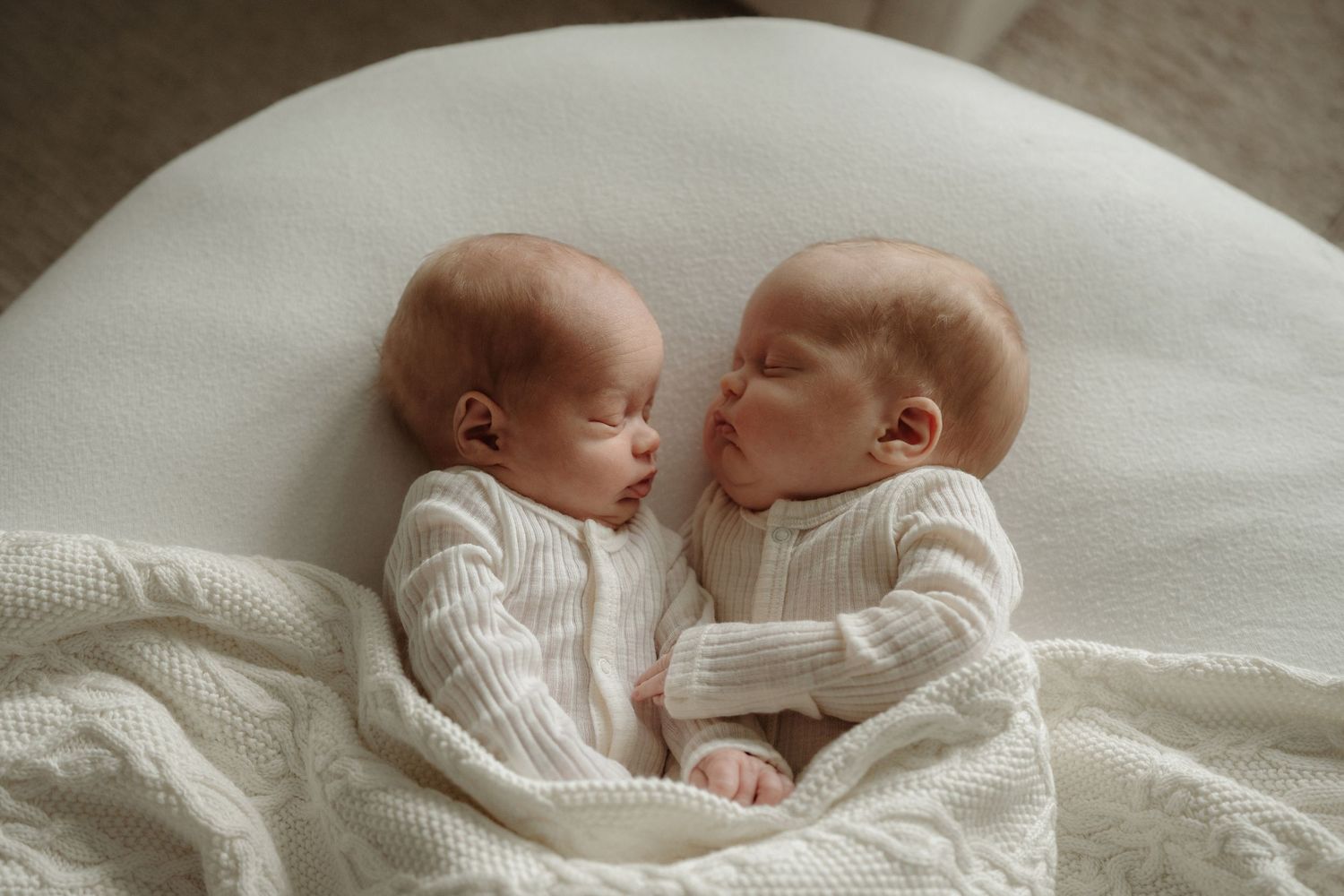 newborn twin baby session relaxed in home Auckland photography