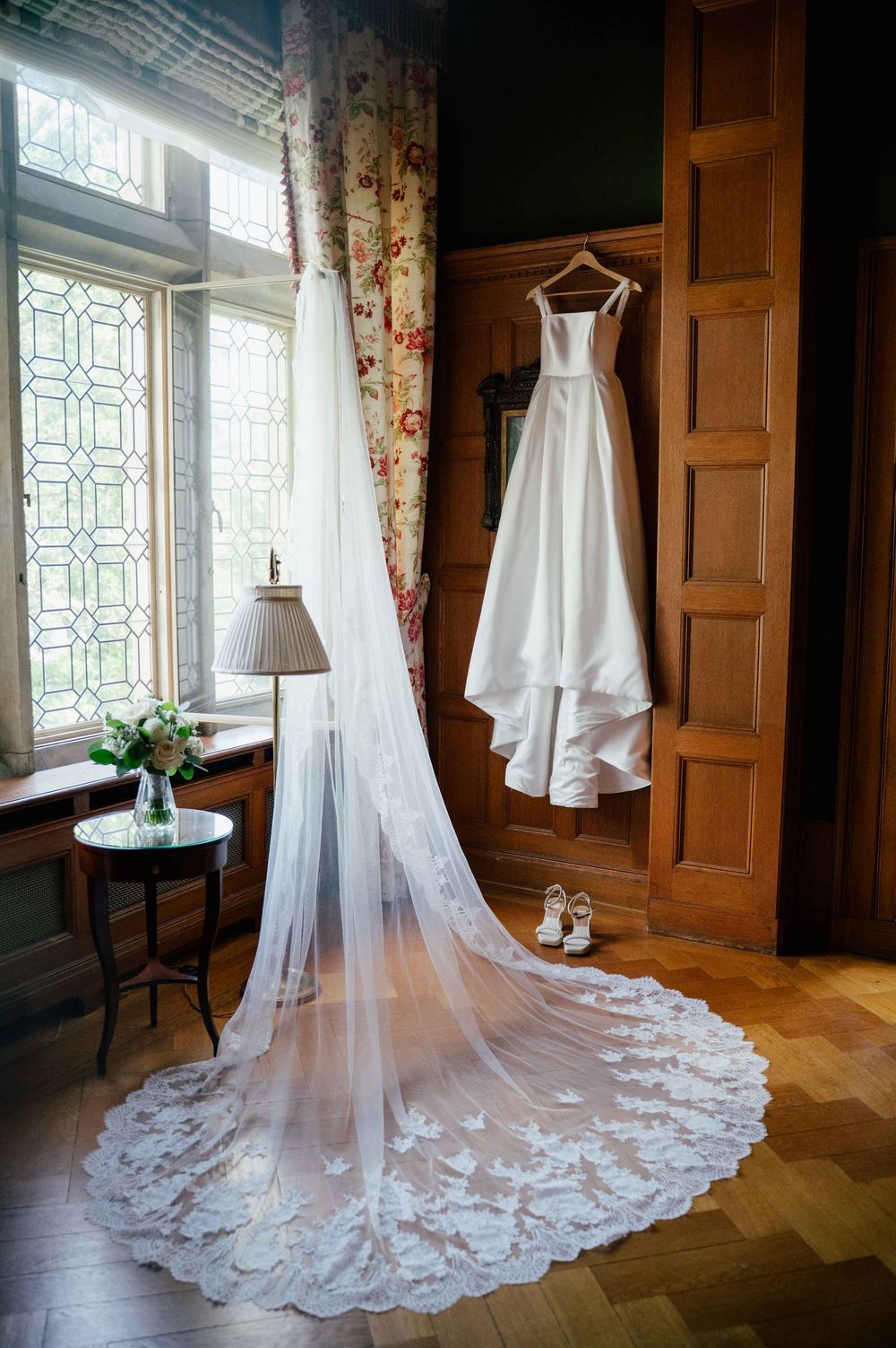 schlosshotel kronberg, hochzeitsfotograf frankfurt, schloss hochzeit, heiraten in einem schloss
